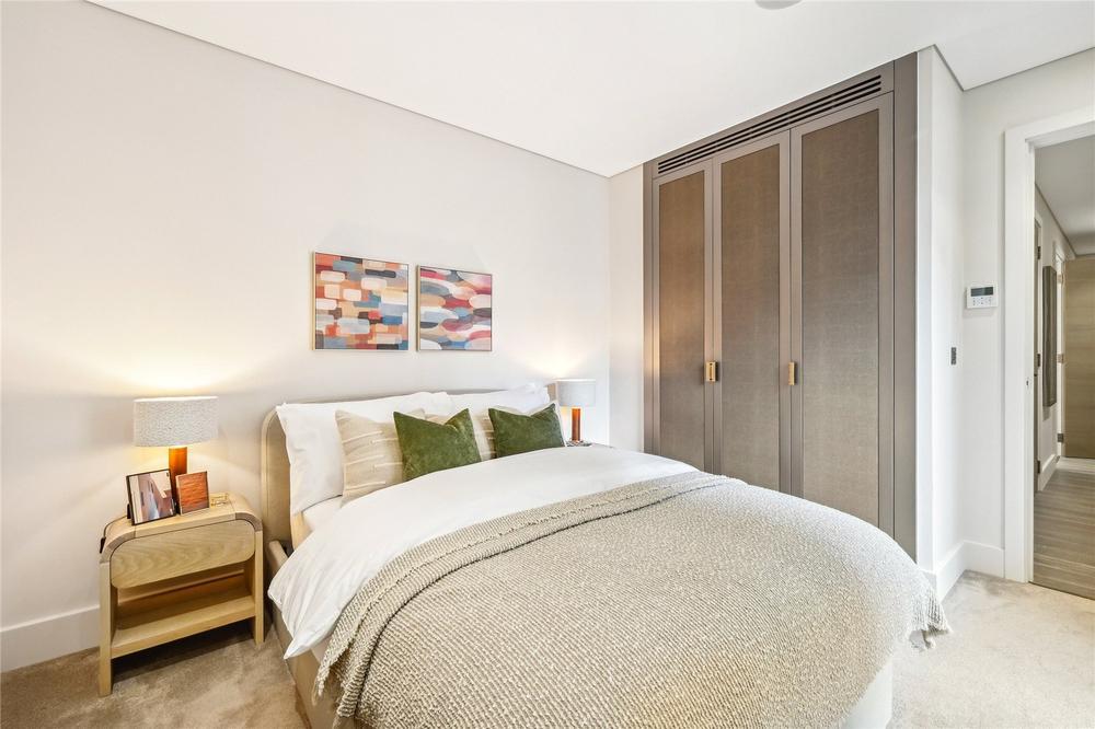 Flat Curzon Street in City of Westminster