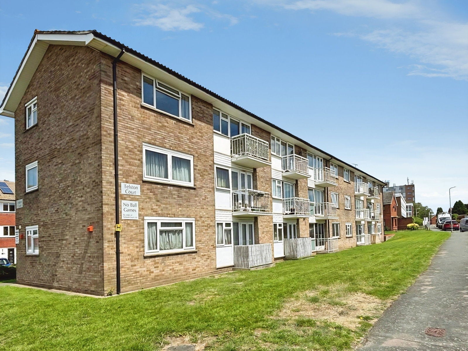 Flat High Street in Swanley