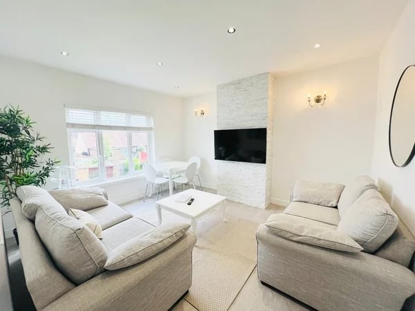 Flat Malvern Road in Greater London