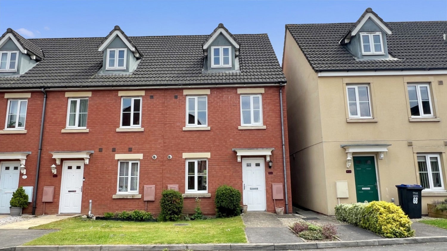 House Primmers Place in Westbury