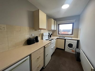 Flat Hutchison Road in City of Edinburgh