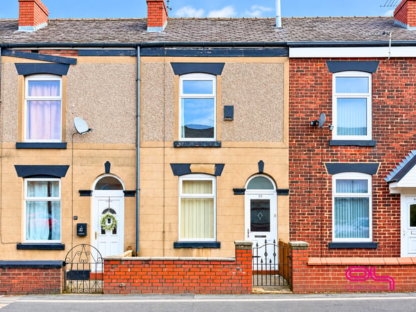 House Back Morris Green Lane East in Bolton