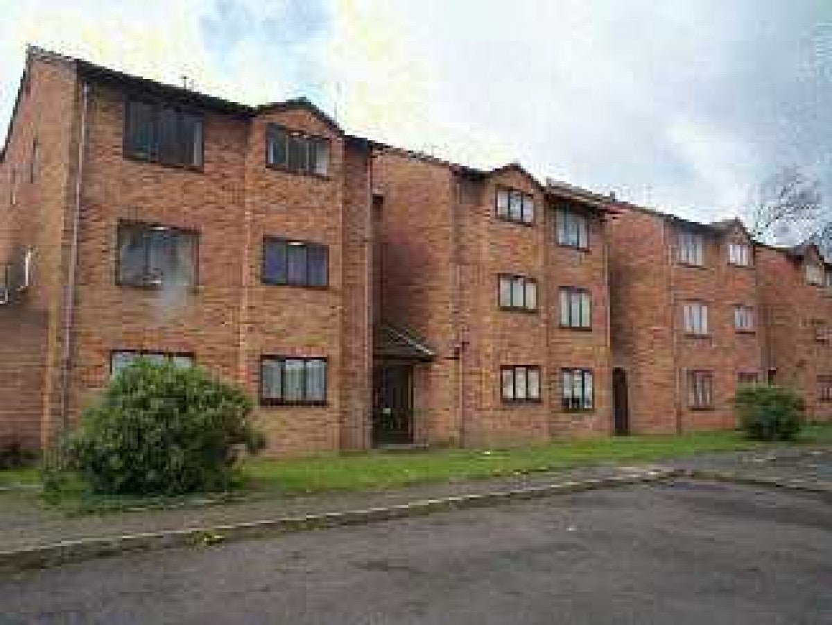 Flat Dawes Close in Coventry