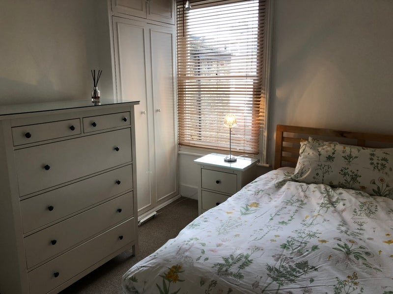 Room Bendemeer Road in Greater London