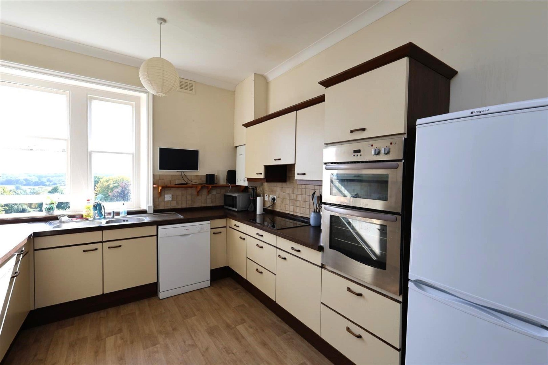 Flat Emmetts Road in Sevenoaks
