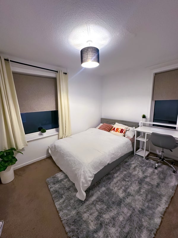 Room Duke Street in Radcliffe