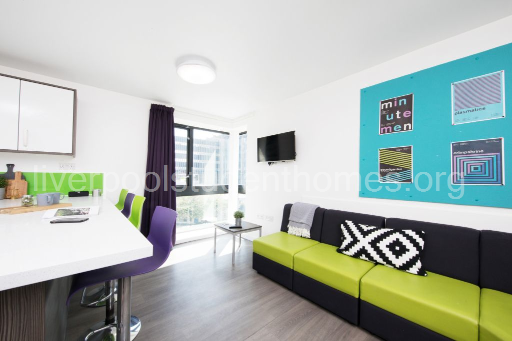 Room Shaw Street in Liverpool