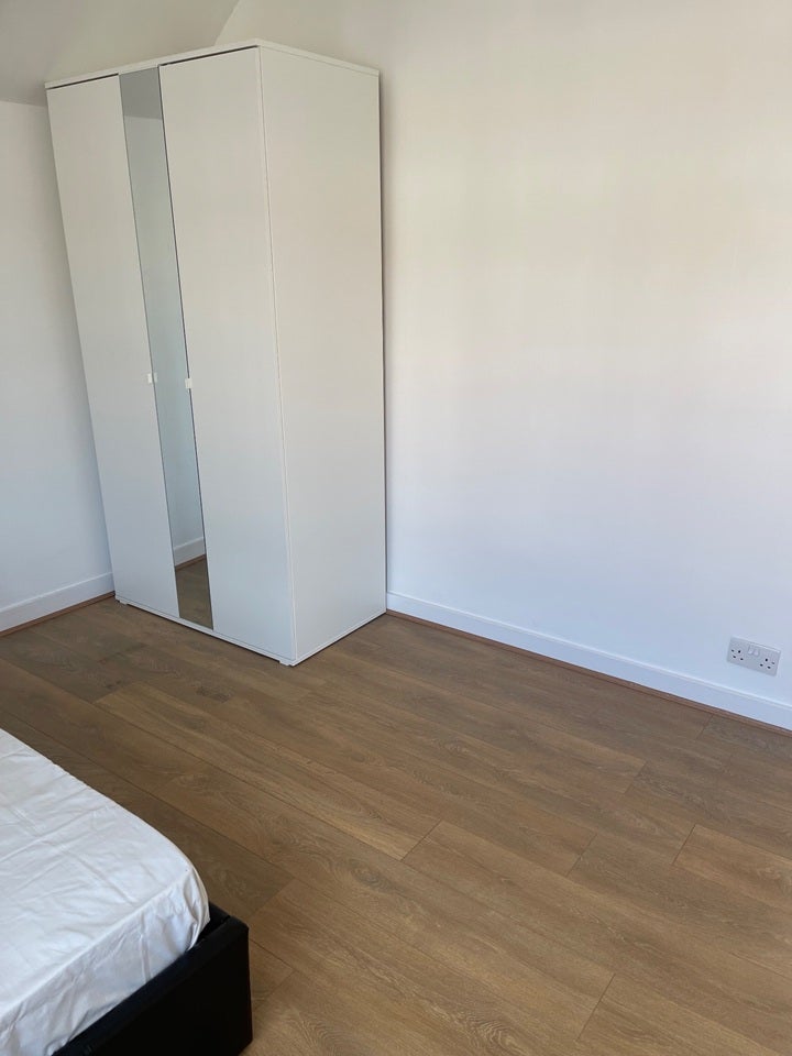 Room Acacia Road in Greater London