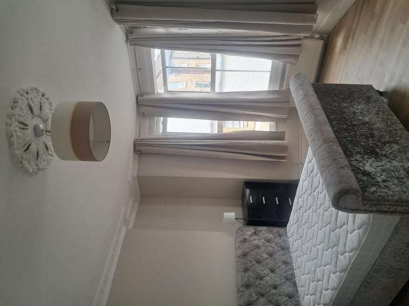 Room Chantrey Road in Greater London