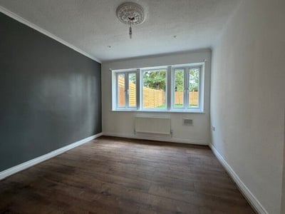 House Aldbanks in Dunstable