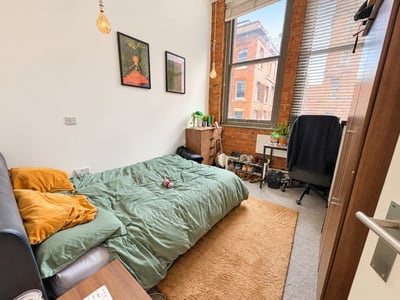 Flat Dale Street in Manchester