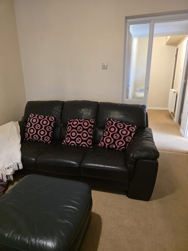 Room Mount Park Road in Greater London