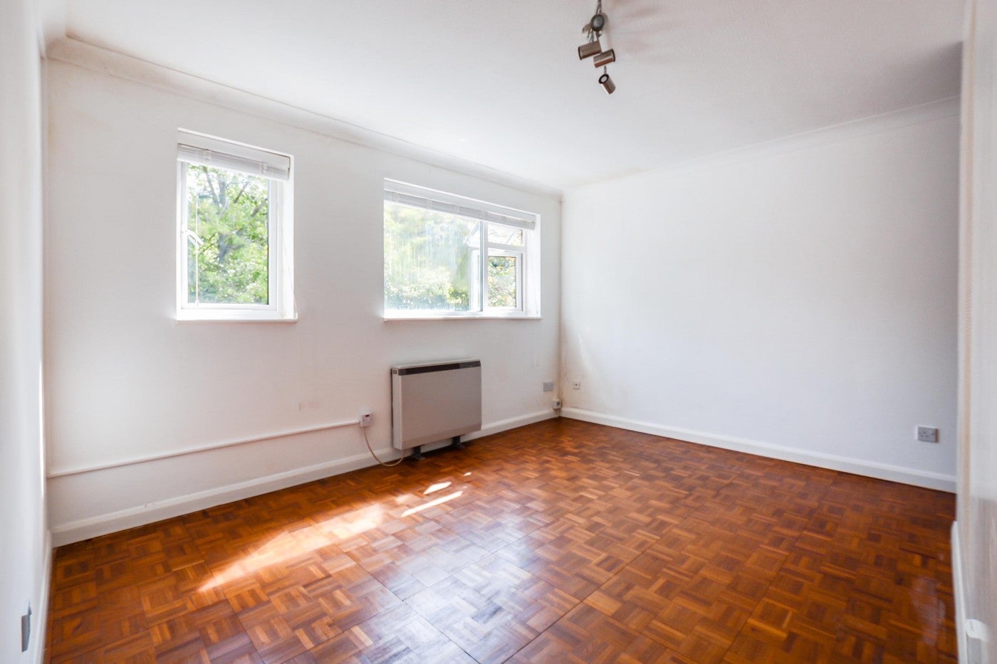 Flat Westfield Park in Greater London