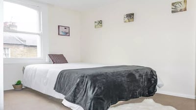 Room Jasper Walk in Greater London