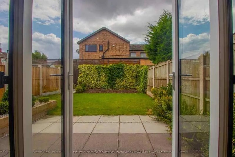 Room Kedleston Close in Nottingham