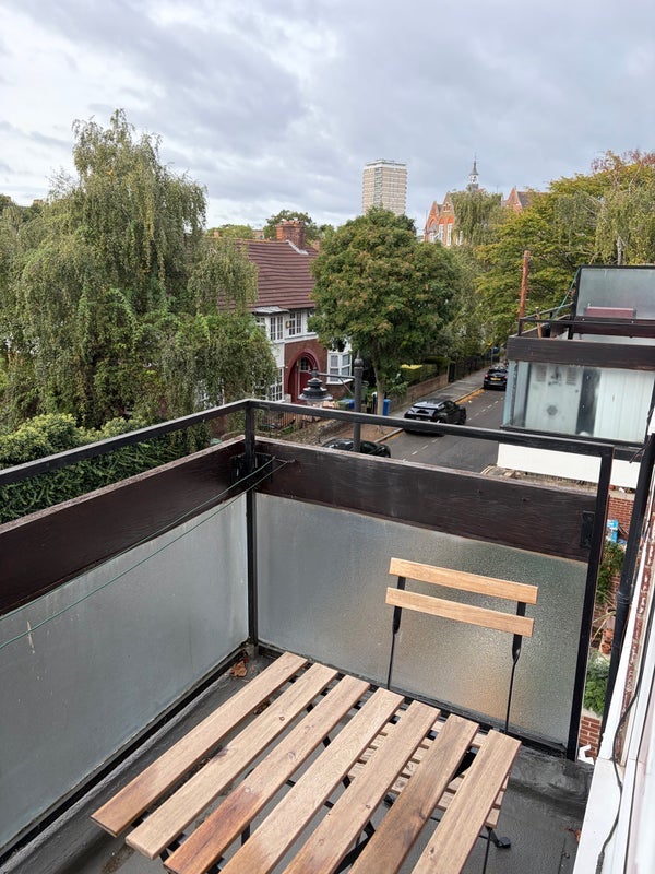 Room Emba Street in Greater London