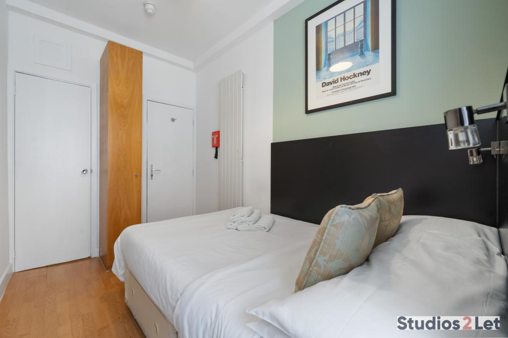 Flat North Gower Street in Greater London