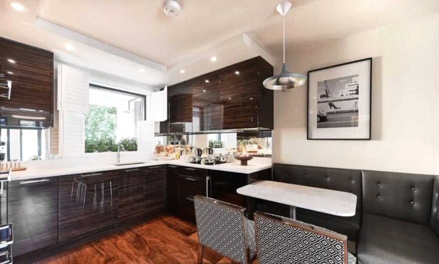 Flat Fulham Road in Greater London