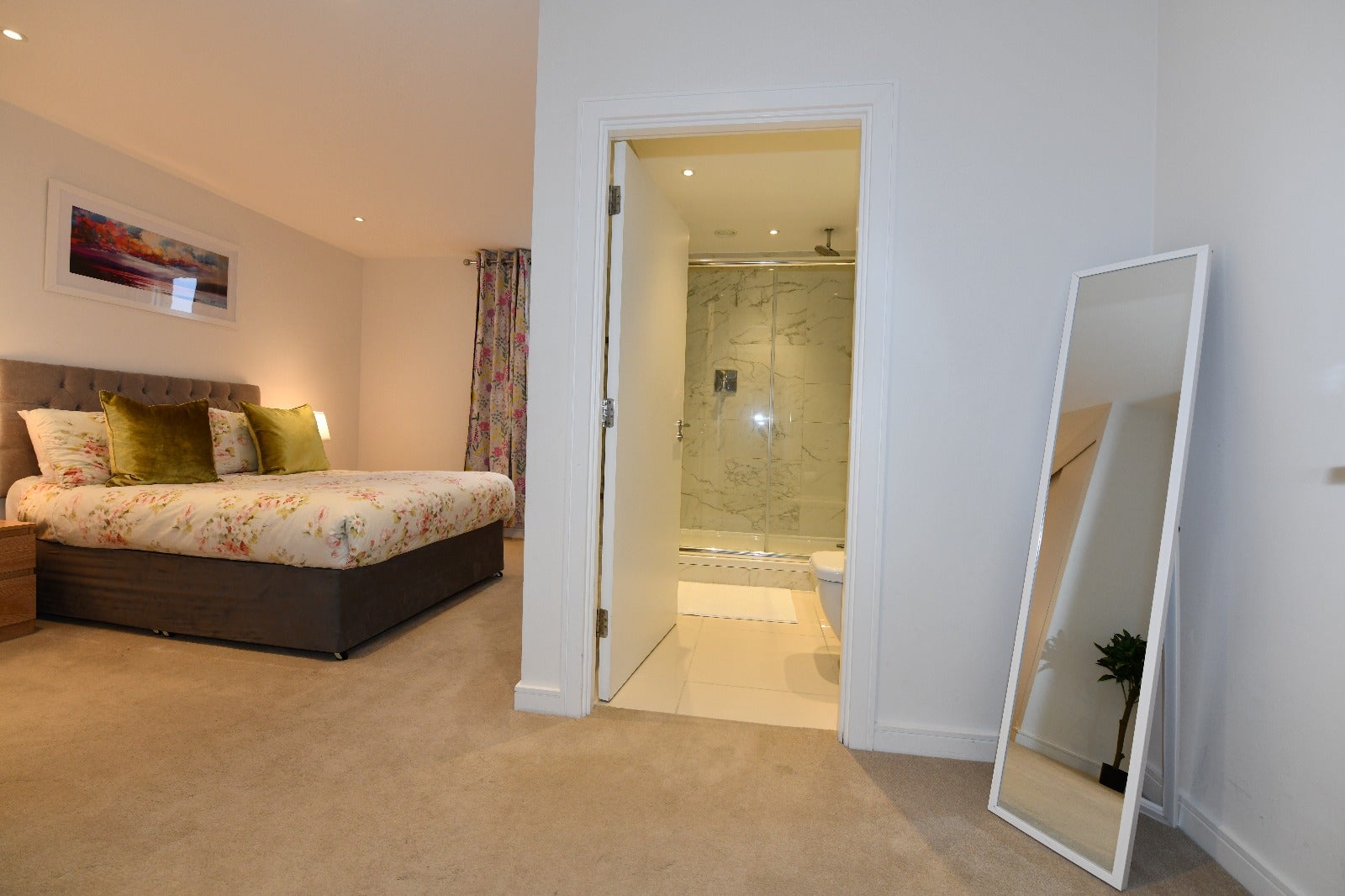 Flat Lionel Road South in Greater London