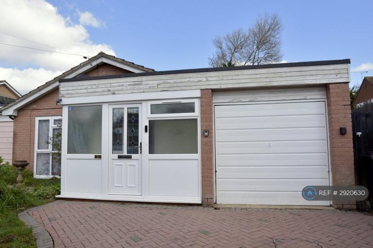 House Lindrick Drive in Leicester