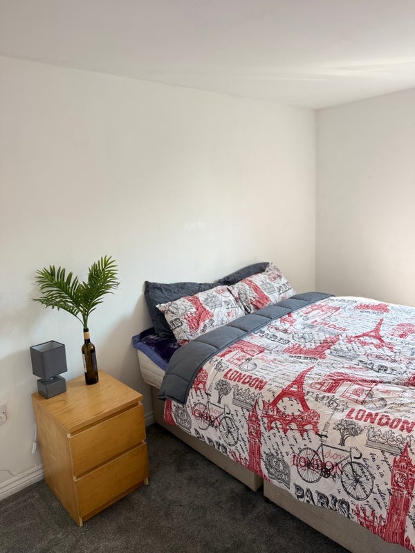 Room Matthysens Way in Cardiff