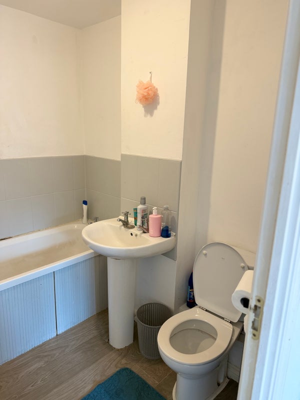 Room Matthysens Way in Cardiff