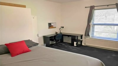Room Limpenny Street in Nottingham