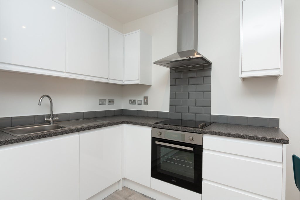 Flat New Street in Basingstoke