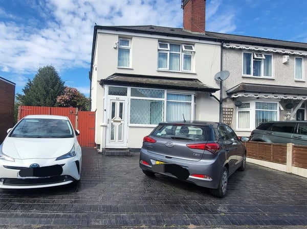 House Lewis Street in Sandwell