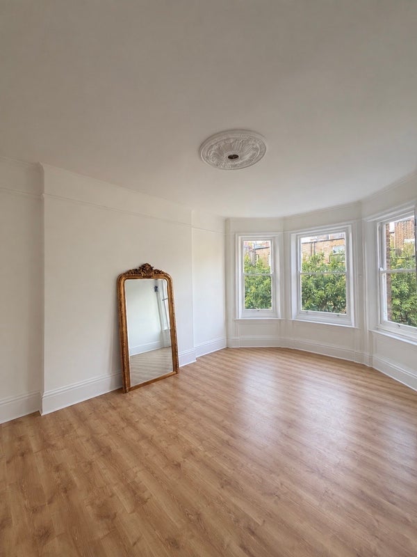 Room Nevern Square in Greater London
