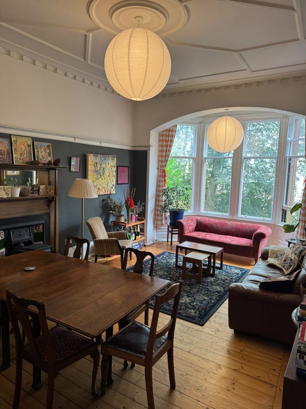 Room Camphill Avenue in Glasgow