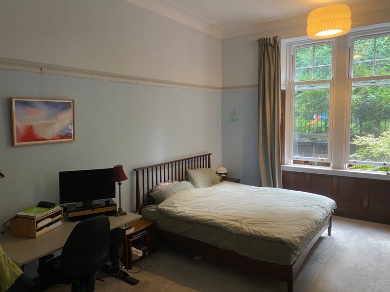 Room Camphill Avenue in Glasgow