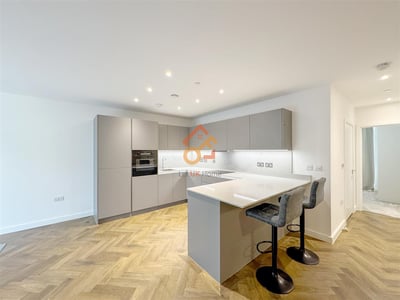 Flat Granville Road in London