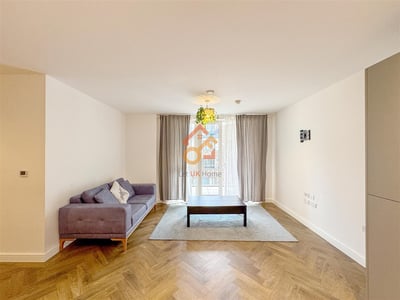 Flat Granville Road in London