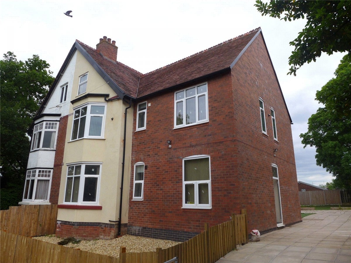 Flat Cromwell Lane in Coventry