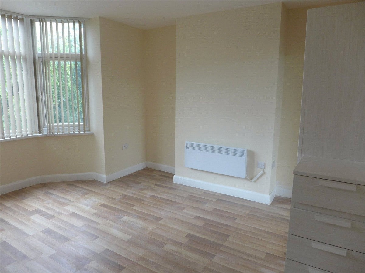 Flat Cromwell Lane in Coventry