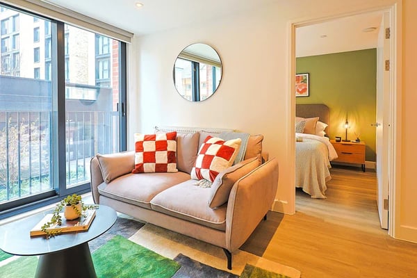 Flat Three Queens Lane in Bristol