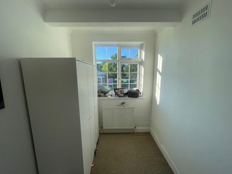 Room Bradmore Way in Greater London