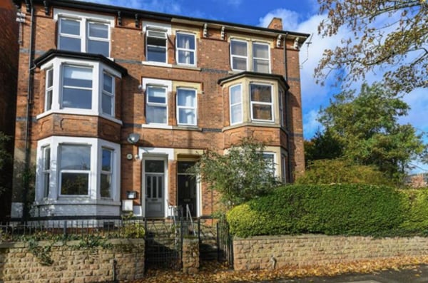 Flat Woodborough Road in Nottingham
