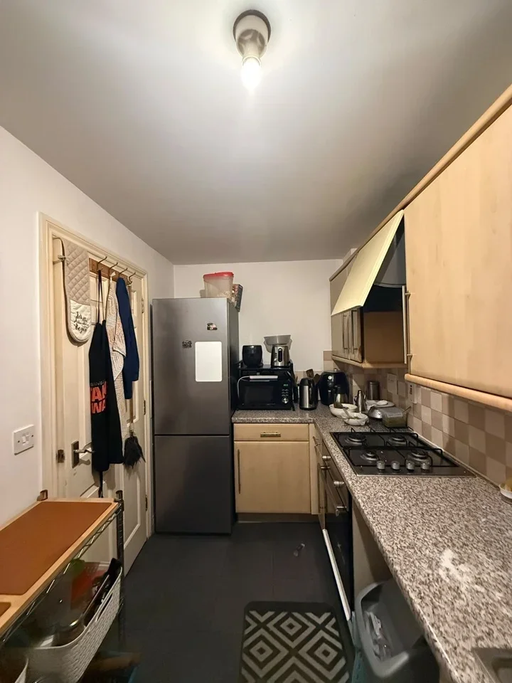 House Floathaven Close in Greater London