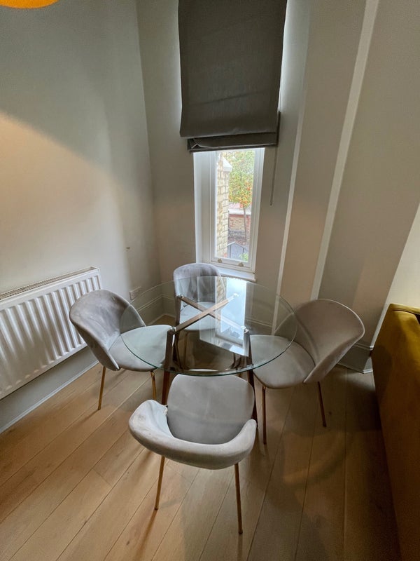 Flat Colinette Road in Greater London
