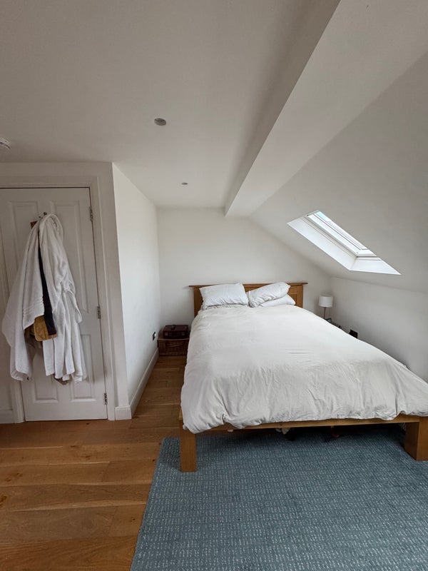 Room Daubeney Road in Greater London