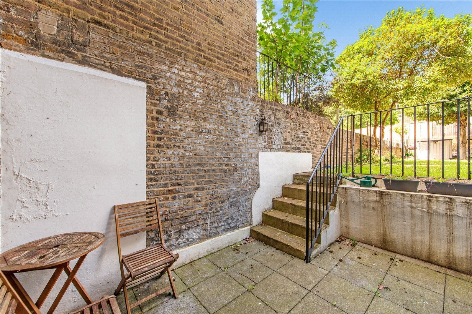Flat Gaisford Street in Greater London