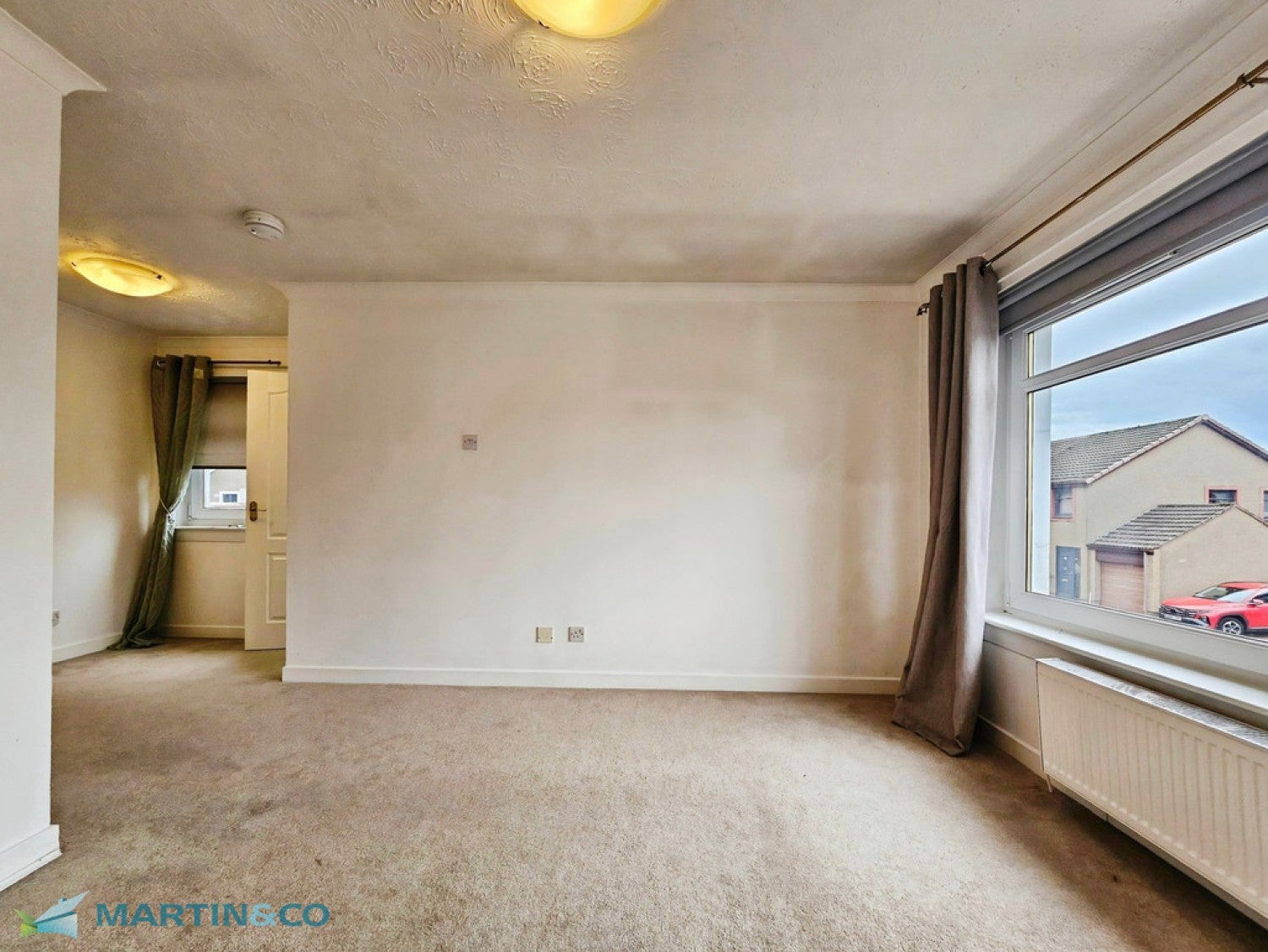 Flat Cuillin Place in Irvine