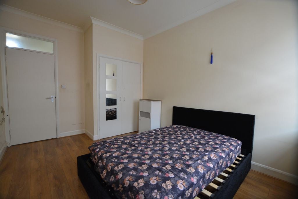 Flat Wellington Street in Slough