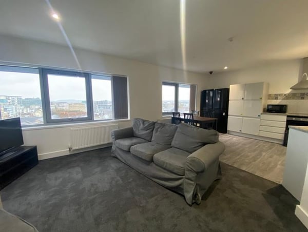 Flat Kinterbury Street in Plymouth