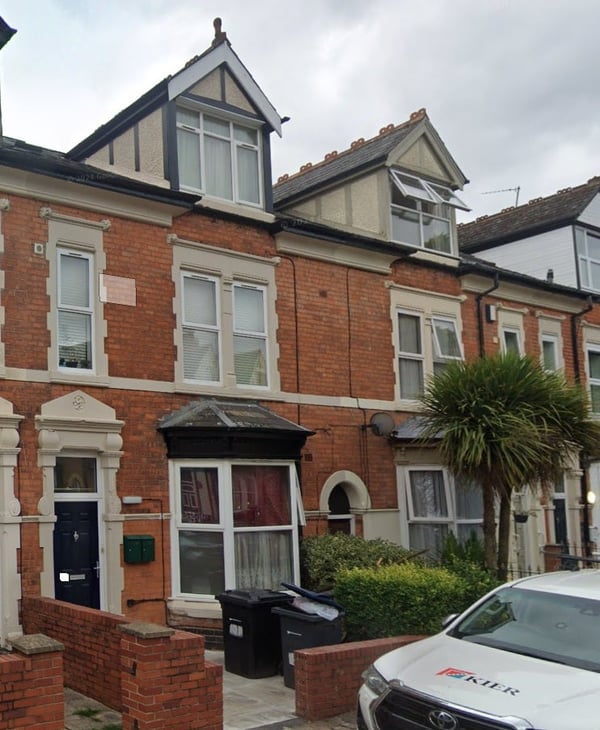 Flat Queenswood Road in Birmingham