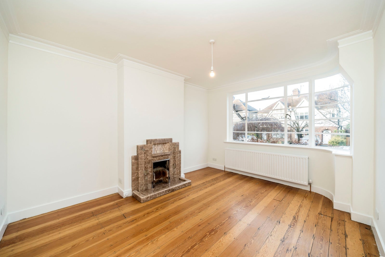 House Plum Lane in Greater London