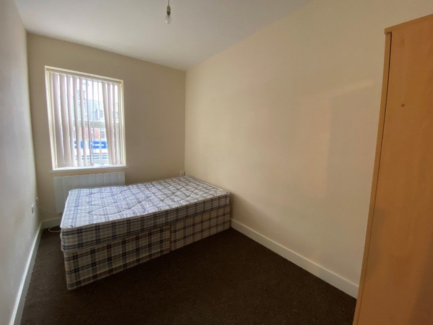 Flat Westridge Road in Southampton