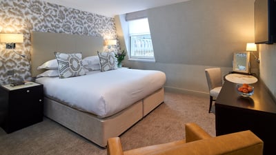 Flat Watling Street in City of London